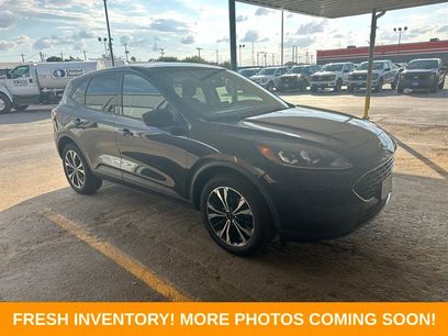 Used 2022 Ford Escape SE w/ SE Sport Appearance Package