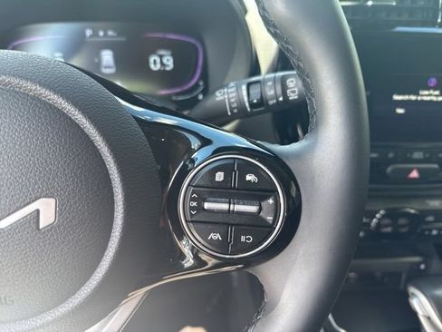 Used 2023 Kia Soul EX FWD image 13