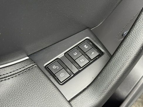 Used 2018 Jaguar F-PACE Premium AWD/4WD image 20