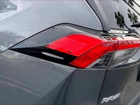 Used 2023 Toyota RAV4 XLE w/ Convenience Package image 28