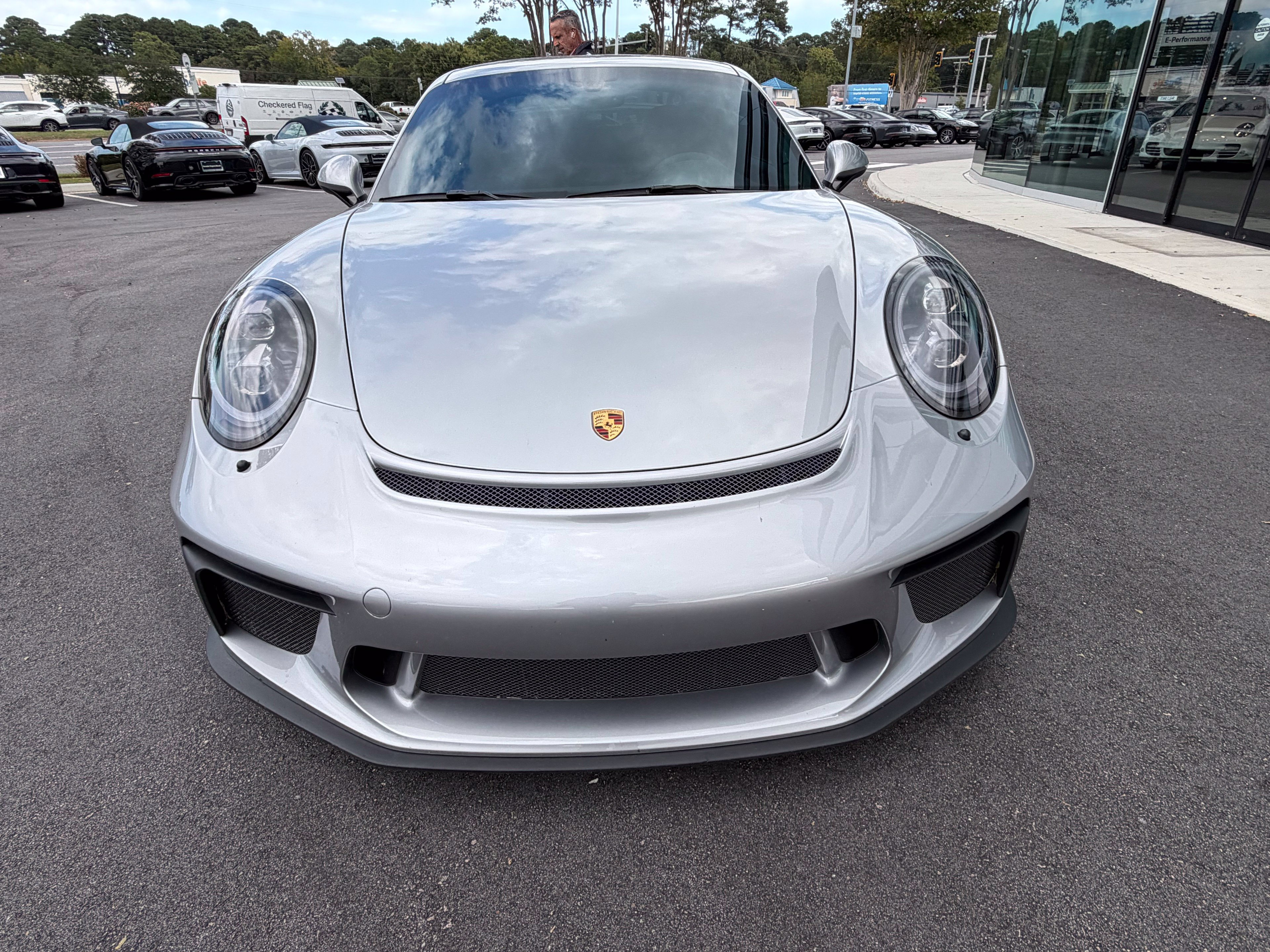 Used 2018 Porsche 911 GT3 RWD image 9