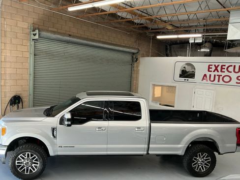 Used 2017 Ford F350 Lariat w/ Lariat Ultimate Package image 8