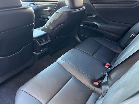 Certified 2023 Lexus ES 350 w/ Premium Package image 27