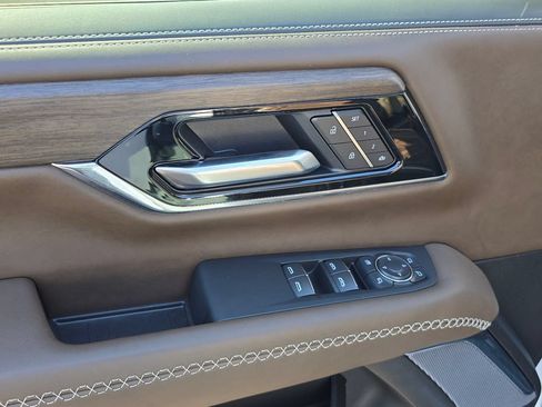 Certified 2026 GMC Yukon Denali Ultimate AWD/4WD image 23