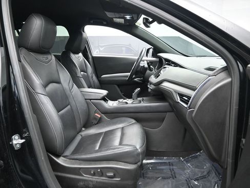 Used 2023 Cadillac XT4 Premium Luxury image 27