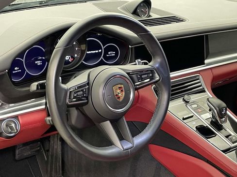 Used 2022 Porsche Panamera 4 Platinum Edition image 4