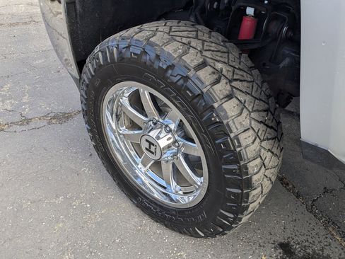 Used 2018 Chevrolet Silverado 2500 LTZ w/ Duramax Plus Package image 36