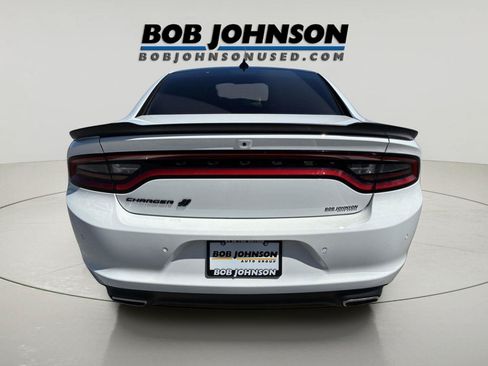 Used 2021 Dodge Charger SXT w/ Blacktop Package AWD/4WD image 4