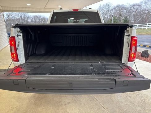 Used 2023 Ford F150 XLT w/ XTR Package image 28