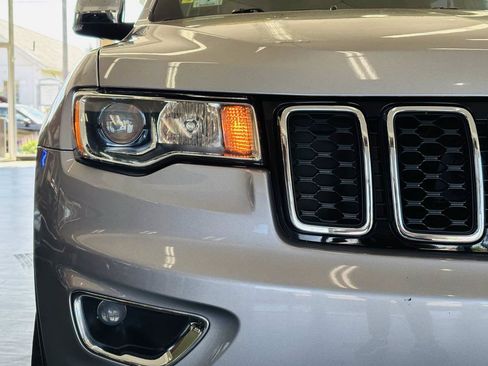 Used 2020 Jeep Grand Cherokee Limited AWD/4WD image 21
