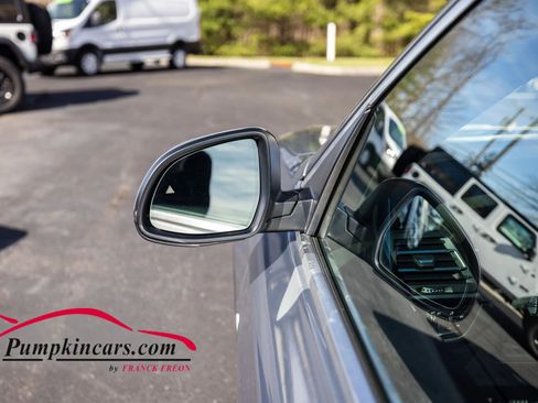 Used 2023 BMW X3 xDrive30i image 9