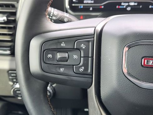 Used 2025 GMC Sierra 2500 AT4 w/ AT4 Premium Plus Package image 30