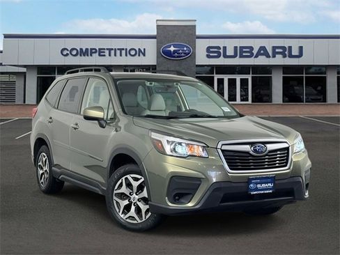 Used 2020 Subaru Forester Premium image 1