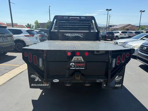 Used 2022 Chevrolet Silverado 3500 High Country w/ Technology Package AWD/4WD image 5