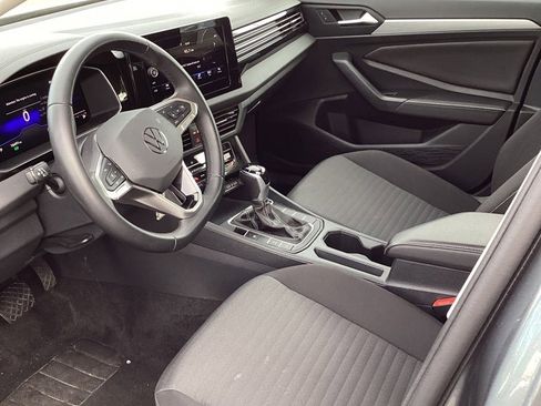 Used 2025 Volkswagen Jetta S image 10