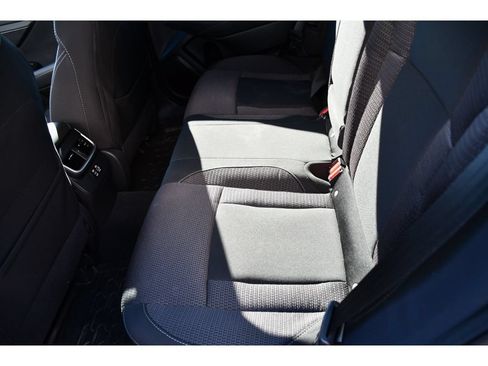 Used 2025 Subaru Outback Premium w/ Popular Package #1 AWD/4WD image 16