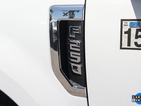 Used 2017 Ford F250 XL w/ Power Equipment Group image 40