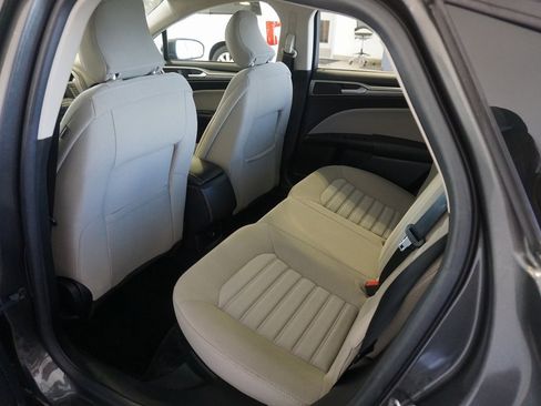 Used 2017 Ford Fusion S image 18