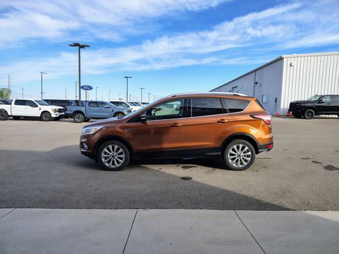 Used 2017 Ford Escape Titanium FWD image 5