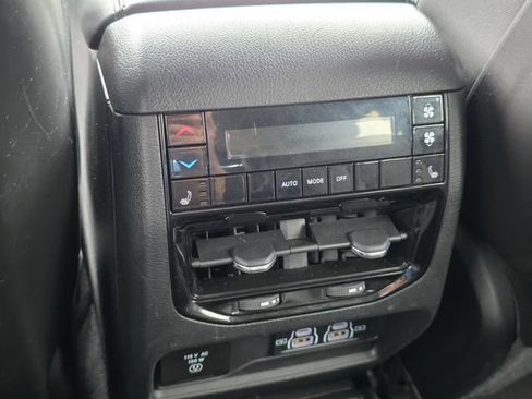 Used 2023 Jeep Grand Cherokee L Limited w/ Black Appearance Package RWD image 41