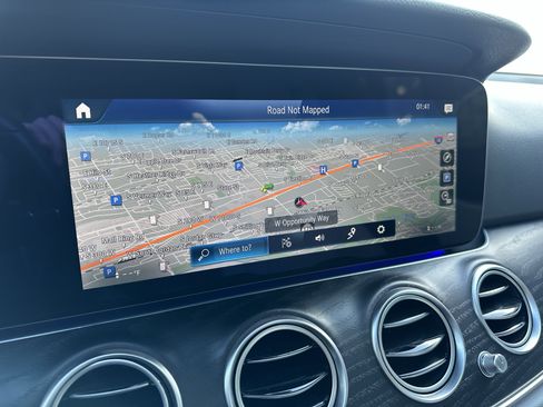 Certified 2023 Mercedes-Benz E 350 4MATIC Sedan image 22