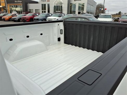 Used 2023 Chevrolet Silverado 1500 LT image 13