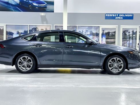 Used 2024 Honda Accord EX image 7