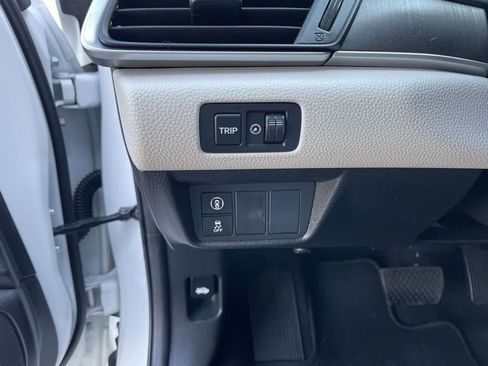 Used 2022 Honda Accord LX image 31