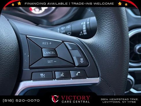 Used 2025 Nissan Sentra SV image 24