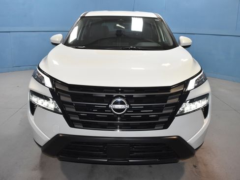 New 2026 Nissan Rogue SV w/ Cold Weather Package FWD image 20