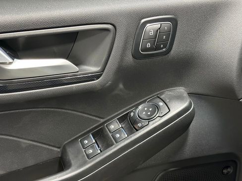 New 2025 Ford Escape ST-Line Select w/ Tech Pack #2 AWD/4WD image 12
