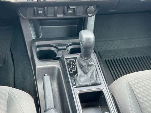 Used 2023 Toyota Tacoma SR AWD/4WD image 21