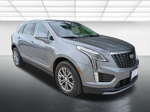 Used 2022 Cadillac XT5 Premium Luxury w/ Technology Package FWD image 1