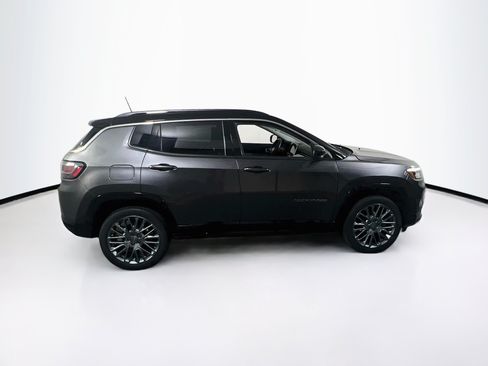 Used 2022 Jeep Compass Limited w/ Elite Group AWD/4WD image 4