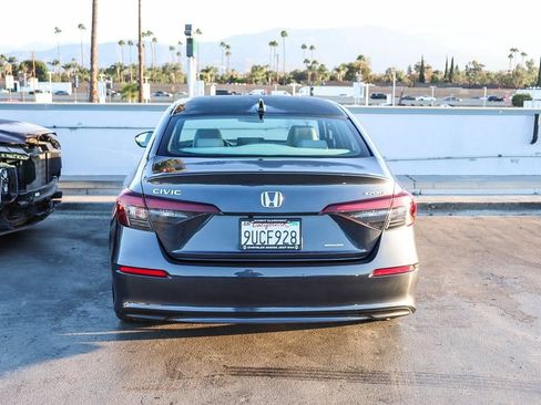Used 2025 Honda Civic Sport image 8