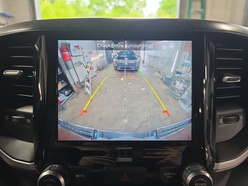Used 2022 RAM 1500 Big Horn AWD/4WD image 22