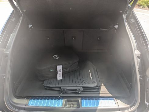 New 2025 Porsche Macan 4 Electric image 23