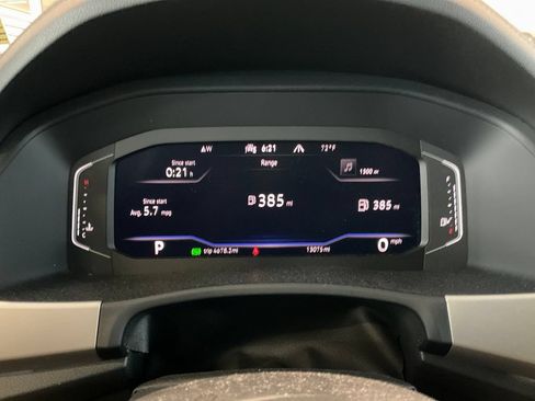 Used 2022 Volkswagen Atlas Cross Sport SEL AWD/4WD image 4