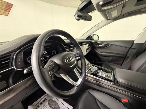 Used 2023 Audi Q8 Premium Plus AWD/4WD image 6