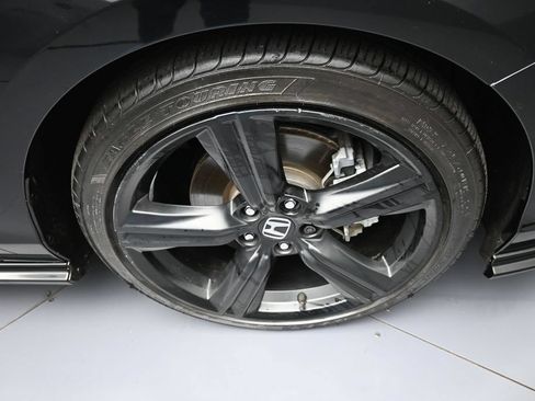 Used 2023 Honda Accord Sport image 12
