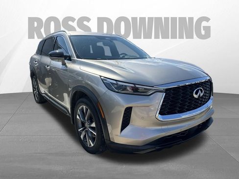 Used 2023 INFINITI QX60 Luxe w/ Cargo Package AWD/4WD image 3