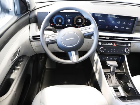 New 2026 Hyundai Tucson SEL FWD image 17