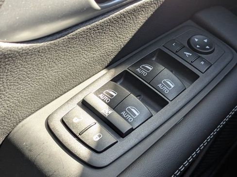 New 2026 Chrysler Pacifica Limited w/ S Appearance Package FWD image 25