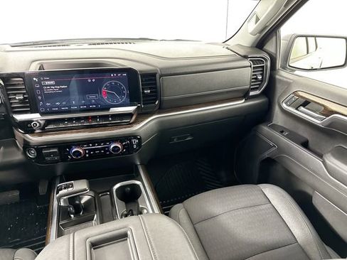 Used 2022 GMC Sierra 1500 Elevation image 26