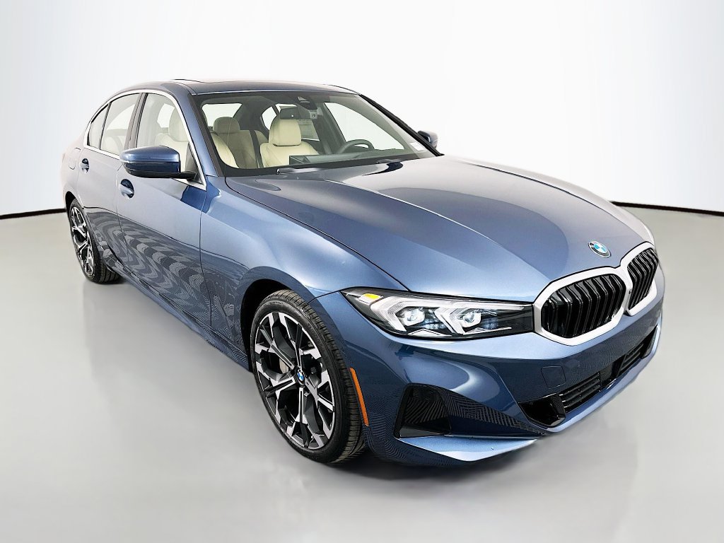 Used 2026 BMW 330i Sedan w/ Premium Package RWD image 3