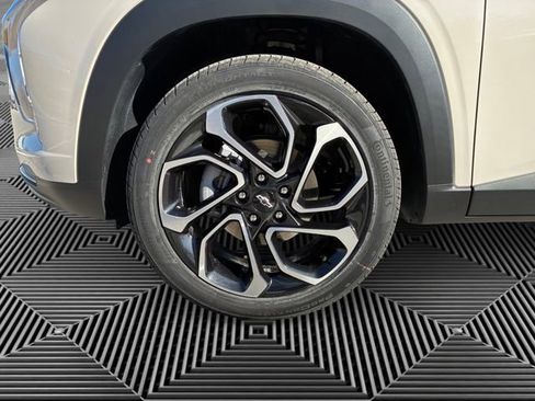 New 2026 Chevrolet Trax RS w/ Driver Confidence Package image 9