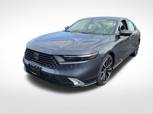 New 2026 Honda Accord Touring image 9