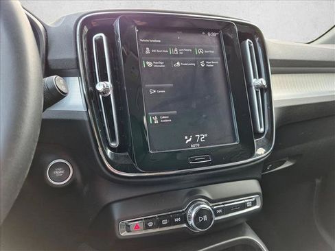 Used 2019 Volvo XC40 T5 Momentum AWD/4WD image 14