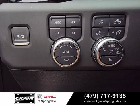 Used 2025 GMC Sierra 1500 AT4 w/ AT4 Premium Package AWD/4WD image 12