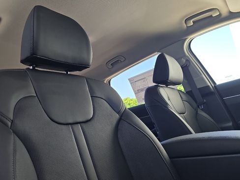New 2025 Kia Sorento EX image 14